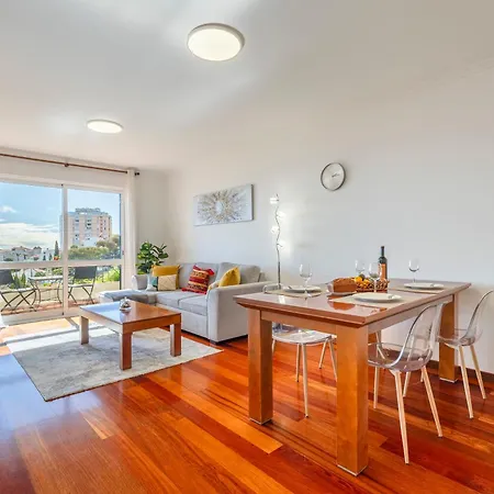 Atlantic Ocean View Apartment Canico (Madeira)