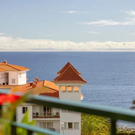 Atlantic Ocean View Apartment